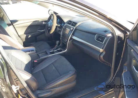 2015 Toyota Camry Se z USA, uszkodzony, nr VIN 4T1BF1FK0FU015391